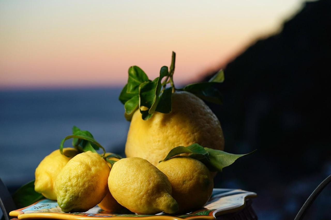 O' Lattariello Bed & Breakfast Amalfi Bagian luar foto
