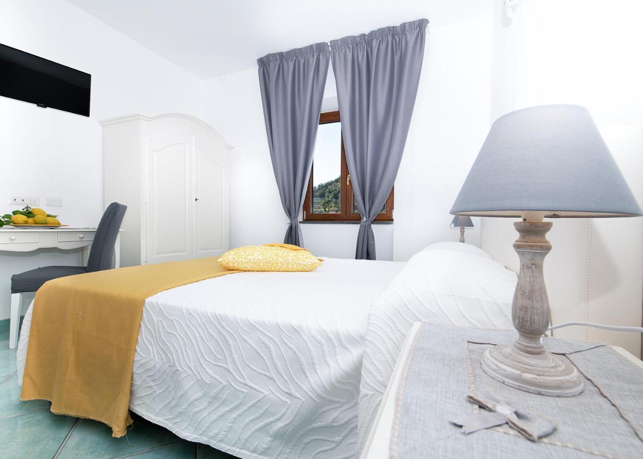O' Lattariello Bed & Breakfast Amalfi Bagian luar foto